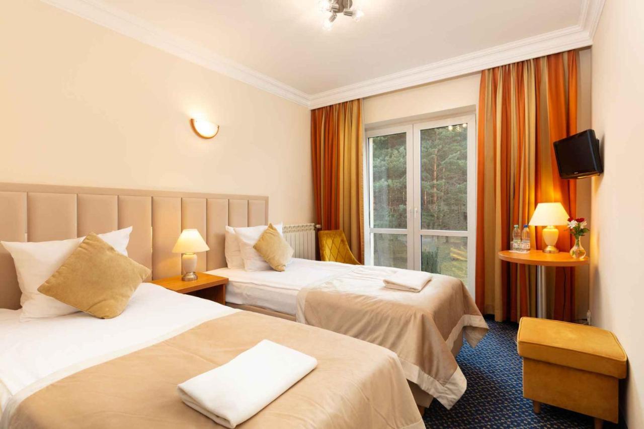 Perla Lesna Nadarzyn Bed and Breakfast Εξωτερικό φωτογραφία