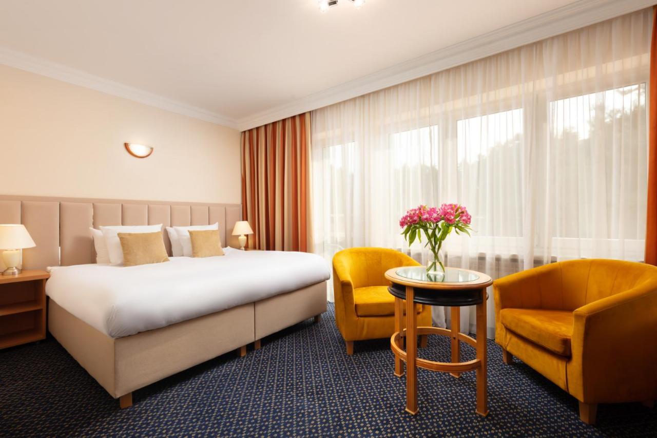 Perla Lesna Nadarzyn Bed and Breakfast Εξωτερικό φωτογραφία