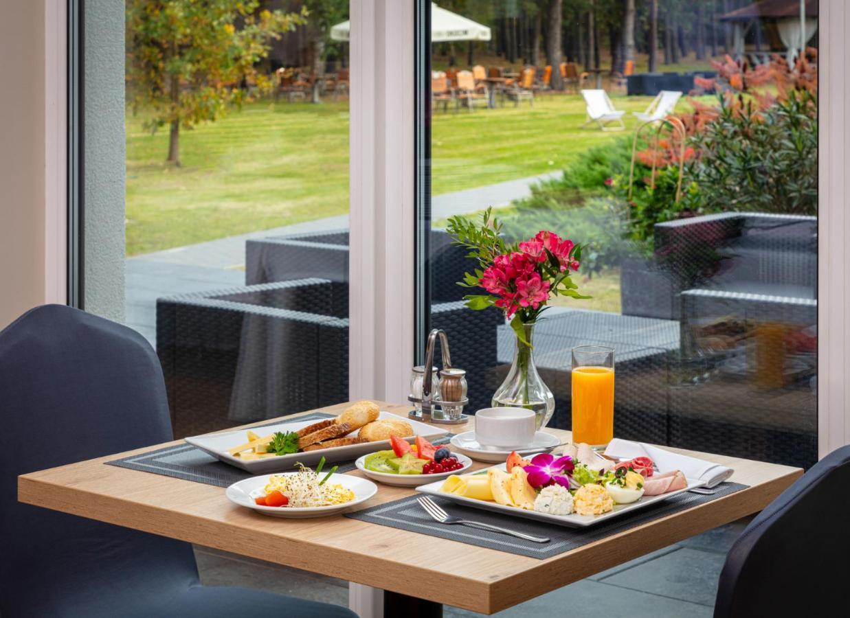Perla Lesna Nadarzyn Bed and Breakfast Εξωτερικό φωτογραφία