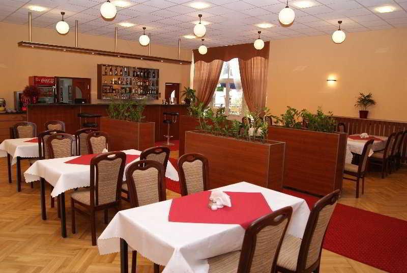 Perla Lesna Nadarzyn Bed and Breakfast Εξωτερικό φωτογραφία