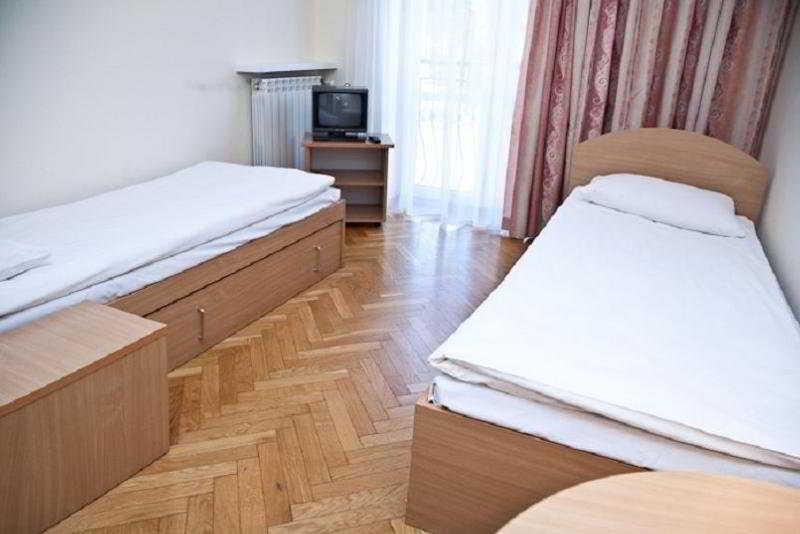Perla Lesna Nadarzyn Bed and Breakfast Εξωτερικό φωτογραφία